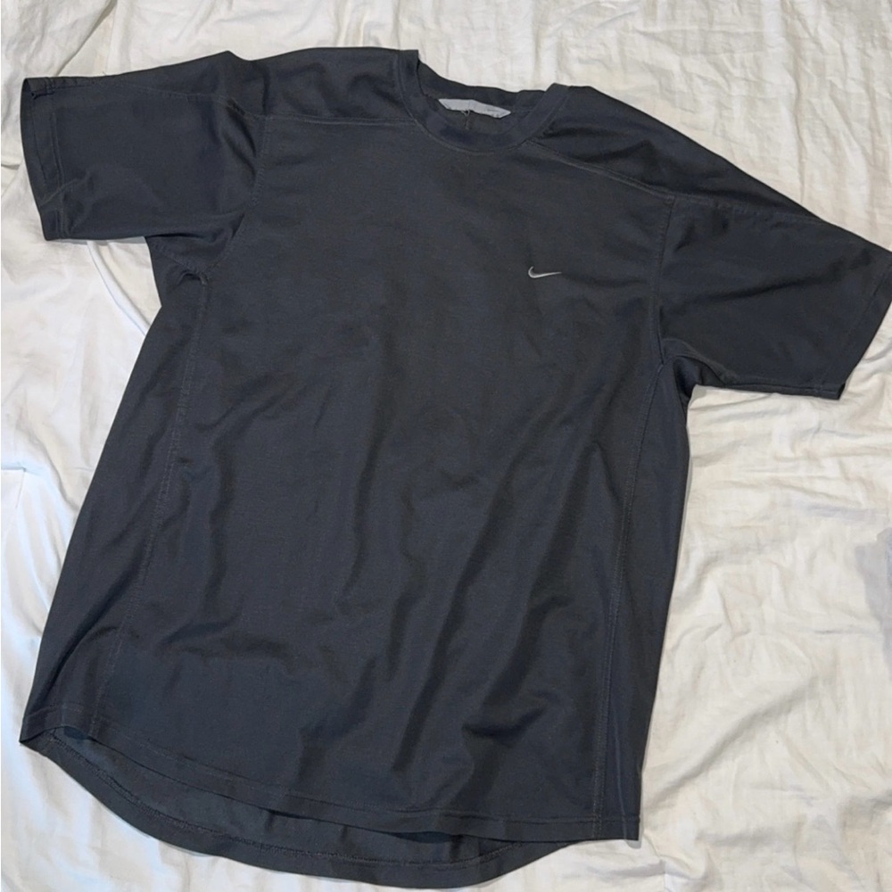 Nike Men's Dark Gray Short Sleeve Tee